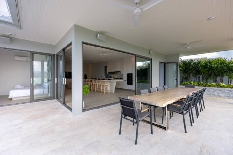 Villa in Surat Thani, Thailand 4 Schlafzimmer № 158774 - Foto 9