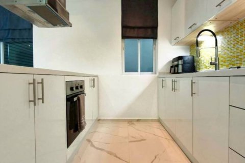 Chalet de 3 dormitorios en Pattaya, Tailandia № 158771 - foto 9