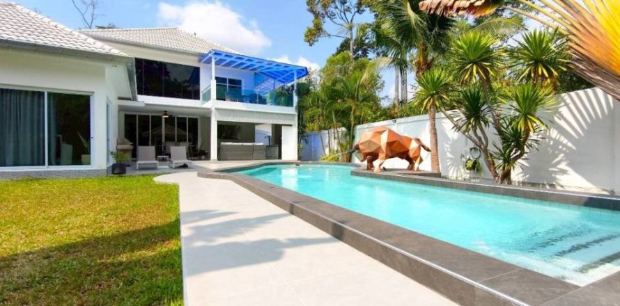 Chalet de 3 dormitorios en Pattaya, Tailandia № 158771