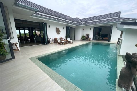 Chalet de 3 dormitorios en Pran Buri, Tailandia № 158773 - foto 5