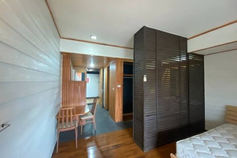 Condominio de 10 dormitorios en Bangkok, Tailandia № 158772 - foto 2