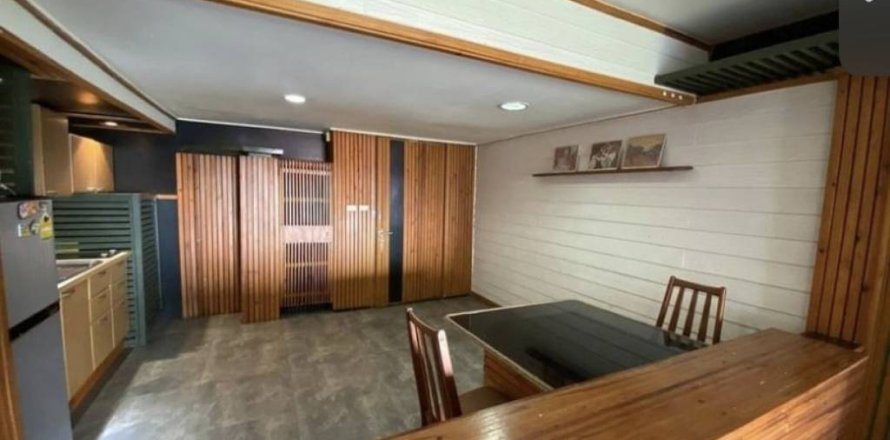 Condominio de 10 dormitorios en Bangkok, Tailandia № 158772