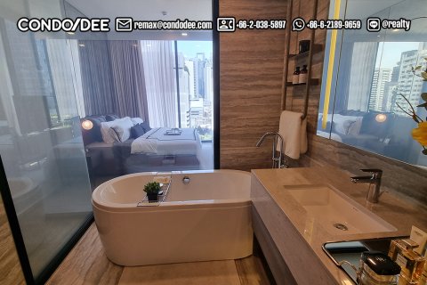 Condo in Watthana, Bangkok, Thailand, 2 bedrooms  № 200839 - photo 9