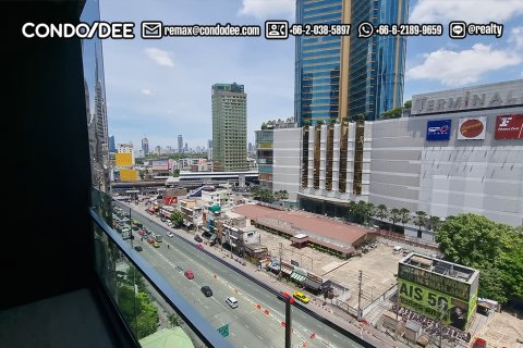 Condo in Watthana, Bangkok, Thailand, 2 bedrooms  № 200839 - photo 3
