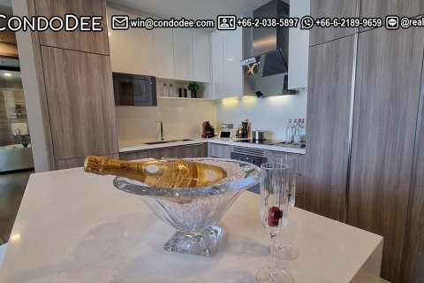 Condo in Watthana, Bangkok, Thailand, 2 bedrooms  № 200839 - photo 20