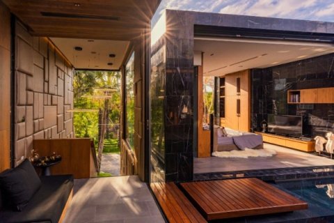 Villa in Phuket, Thailand 3 bedrooms № 191141 - photo 12