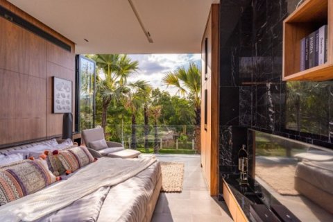 Villa in Phuket, Thailand 3 bedrooms № 191141 - photo 10