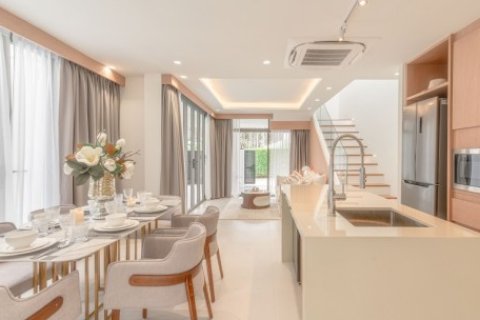 Villa in Phuket, Thailand 3 bedrooms № 191135 - photo 4