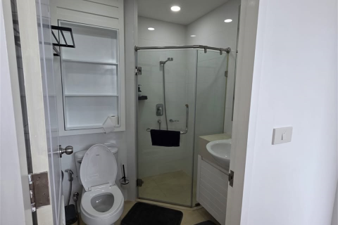Condominio de 3 dormitorios en Bangkok, Tailandia № 186473 - foto 9