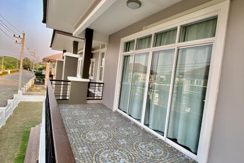 Casa de 5 dormitorios en San Kamphaeng, Tailandia № 145451 - foto 22