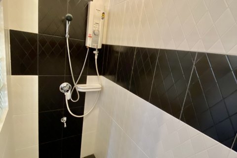 Casa de 5 dormitorios en San Kamphaeng, Tailandia № 145451 - foto 18