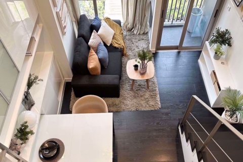 Dúplex de 1 dormitorio en Khlong Toei, Bangkok, Tailandia № 57685 - foto 4