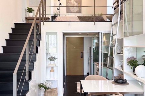 Dúplex de 1 dormitorio en Khlong Toei, Bangkok, Tailandia № 57685 - foto 5