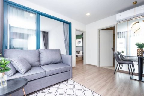 Condo in Khlong Toei, Bangkok, Thailand, 2 bedrooms  № 162115 - photo 2