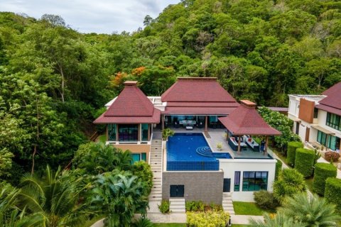 Chalet de 5 dormitorios en Hua Hin, Tailandia № 168604 - foto 4