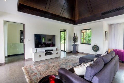 Chalet de 5 dormitorios en Hua Hin, Tailandia № 168604 - foto 9