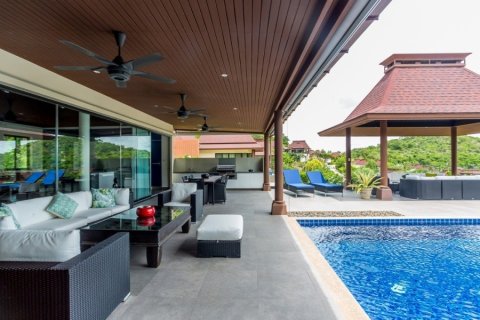 Chalet de 5 dormitorios en Hua Hin, Tailandia № 168604 - foto 6
