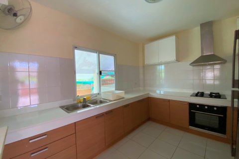 Chalet de 3 dormitorios en Pran Buri, Tailandia № 168603 - foto 24