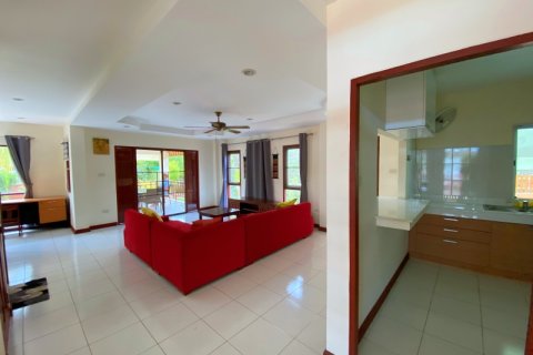 Chalet de 3 dormitorios en Pran Buri, Tailandia № 168603 - foto 17