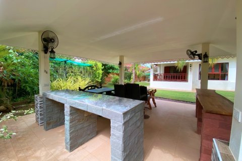 Chalet de 3 dormitorios en Pran Buri, Tailandia № 168603 - foto 5