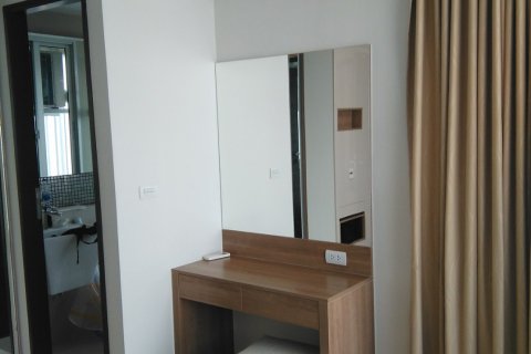 Condominio de 1 dormitorio en Sathon, Bangkok, Tailandia № 143497 - foto 6