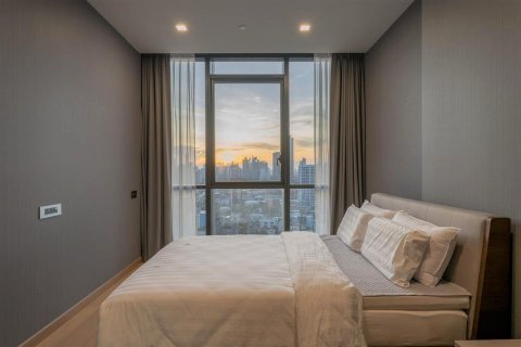 Eigentumswohnung in Bangkok, Thailand, 2 Schlafzimmer  № 143496 - Foto 4