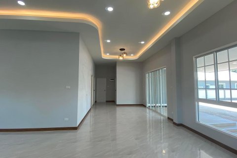 Casa de 3 dormitorios en Pattaya, Tailandia № 54301 - foto 11