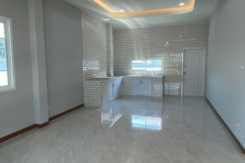 Casa de 3 dormitorios en Pattaya, Tailandia № 54301 - foto 13