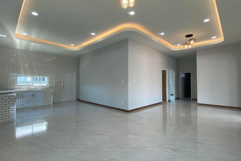 Casa de 3 dormitorios en Pattaya, Tailandia № 54301 - foto 3