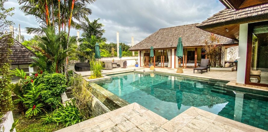 House in Bang Tao, Thailand 3 bedrooms № 54299
