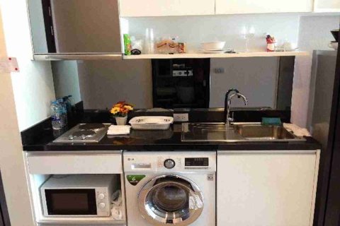 Condominio de 1 dormitorio en Bangkok, Tailandia № 183482 - foto 10