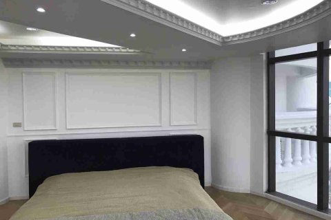 Condominio de 2 dormitorios en Thonburi, Bangkok, Tailandia № 183486 - foto 6