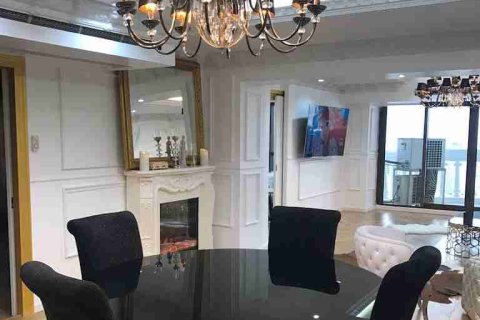 Condominio de 2 dormitorios en Thonburi, Bangkok, Tailandia № 183486 - foto 14