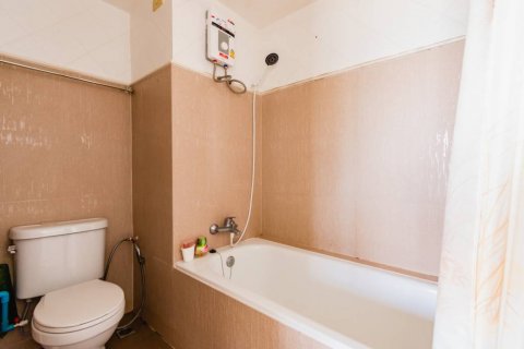 Condo in Hua Hin, Thailand, 1 bedroom № 116432 - photo 9
