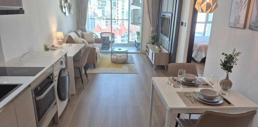Apartment in Pattaya, Thailand 2 rooms № 233578