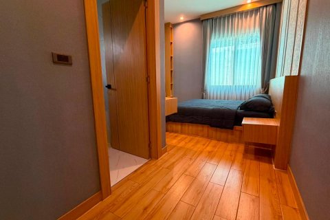 Chalet de 3 dormitorios en Pattaya, Tailandia № 233581 - foto 8