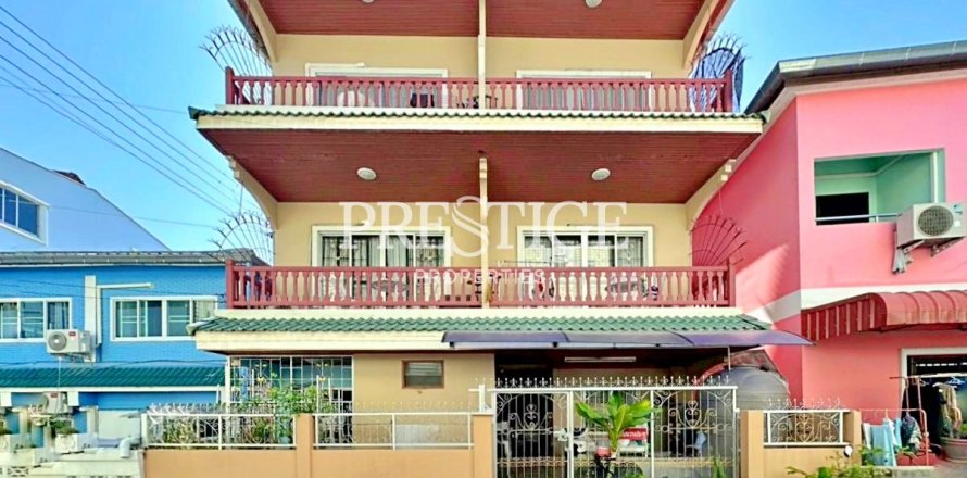 Commercial property in Pattaya, Thailand 300 sq.m. № 197846