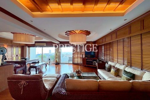 Condo in Pattaya, Thailand, 2 bedrooms № 197847 - photo 4