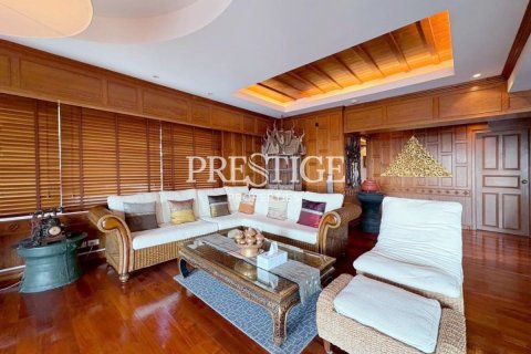 Condo in Pattaya, Thailand, 2 bedrooms № 197847 - photo 5