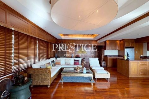 Condo in Pattaya, Thailand, 2 bedrooms № 197847 - photo 3