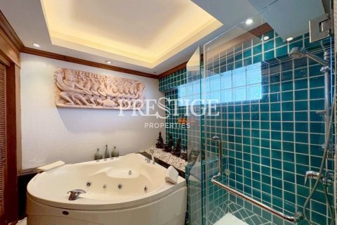 Condo in Pattaya, Thailand, 2 bedrooms № 197847 - photo 22