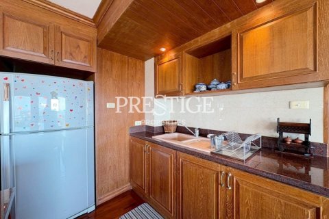 Condo in Pattaya, Thailand, 2 bedrooms № 197847 - photo 13