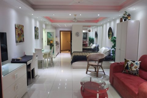 Studio in the Condo in Pattaya, Thailand № 145880