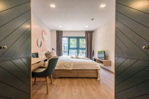 Condo in Bangkok, Thailand, 2 bedrooms № 143444 - photo 8