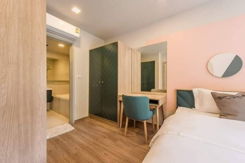 Condo in Bangkok, Thailand, 2 bedrooms № 143444 - photo 9