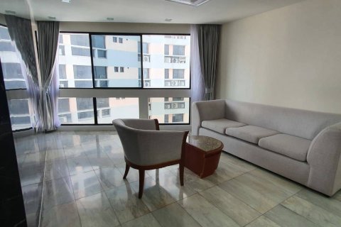 Condominio de 3 dormitorios en Bangkok, Tailandia № 143327 - foto 2