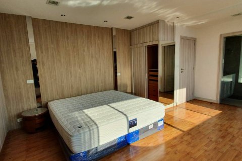 Condominio de 3 dormitorios en Bangkok, Tailandia № 143327 - foto 7