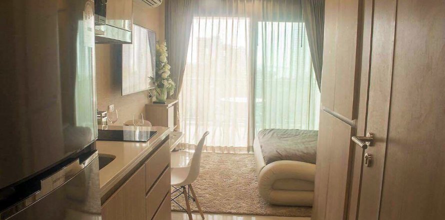 Estudio en el condominio en Pattaya, Tailandia № 204170