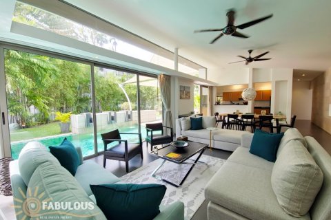 Chalet de 4 dormitorios en Bang Tao, Tailandia № 179493
