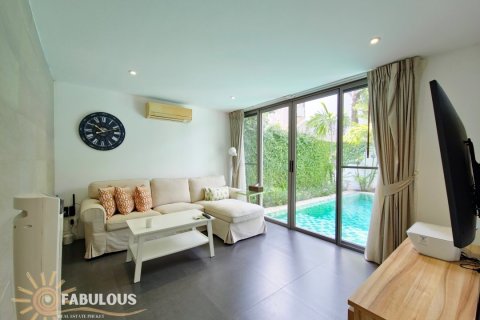 Chalet de 4 dormitorios en Bang Tao, Tailandia № 179493 - foto 5